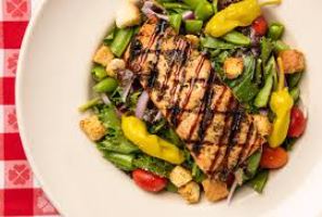 Maggiano's Grilled Salmon Salad